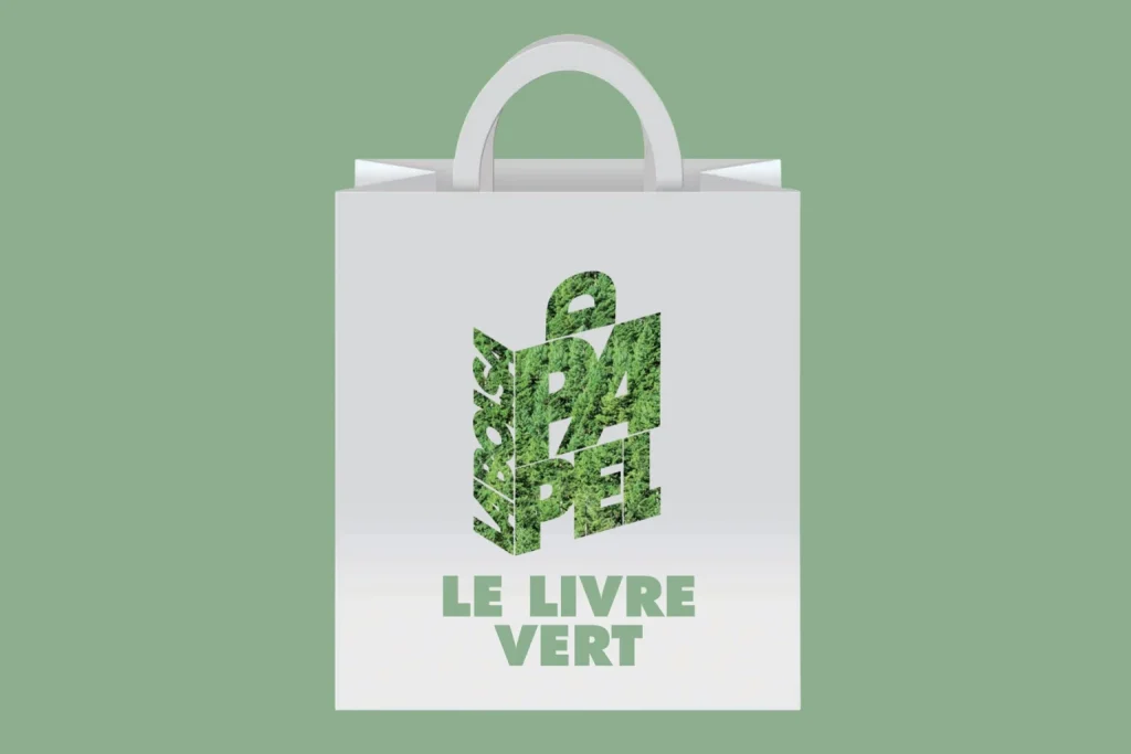 Sac en papier blanc à anses plates sur fond vert, avec le logo de La Bolsa de Papel en lettres empilées remplies d’une texture de forêt et, en dessous, le texte « El Libro Verde ».